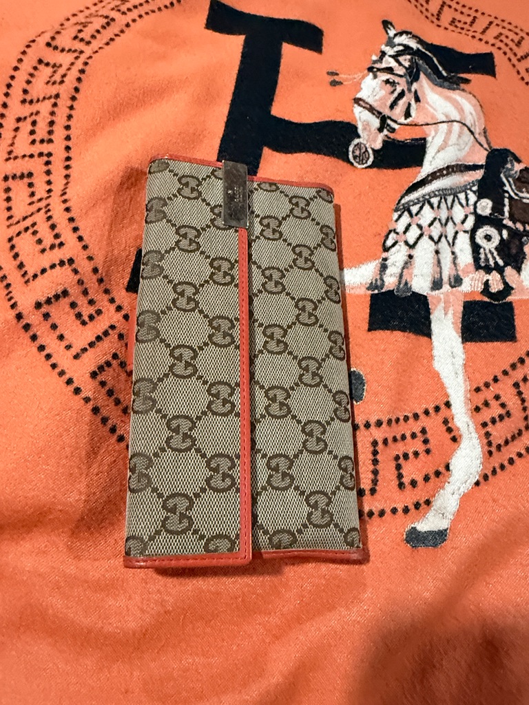 Gucci Beige Monogram Bifold Wallet With Red Trim Never Use Light Marks On Metal